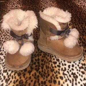 uggs with fur balls